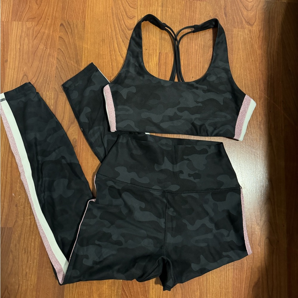 Spiritual Gangster Set Bottom size S, Sport Bra M